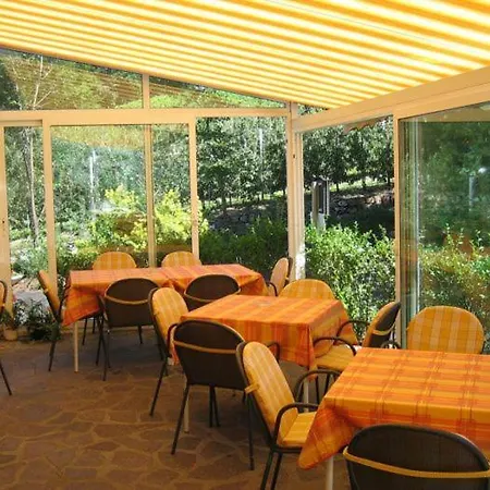 ゲストハウス Landgasthof Sonnegghof Castelvecchio